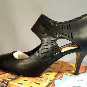 T6 Bella Vita Dani Womens Black Leather Shoe US Wo